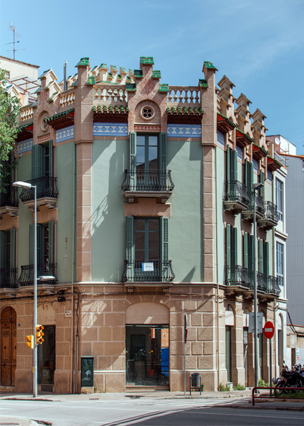 Projecte de reforma i ampliació d'un edifici plurifamiliar