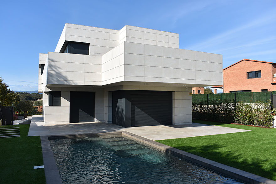 Projecte d'un habitatge unifamiliar aïllat amb piscina