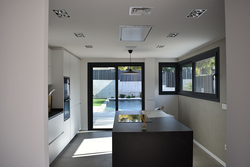 Projecte d'un habitatge unifamiliar aïllat amb piscina