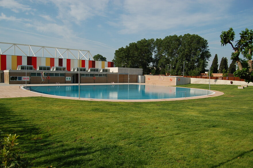 Vasos piscina, les seves instal·lacions i adequació de l’entorn